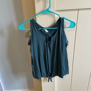 criss-cross long sleeve top